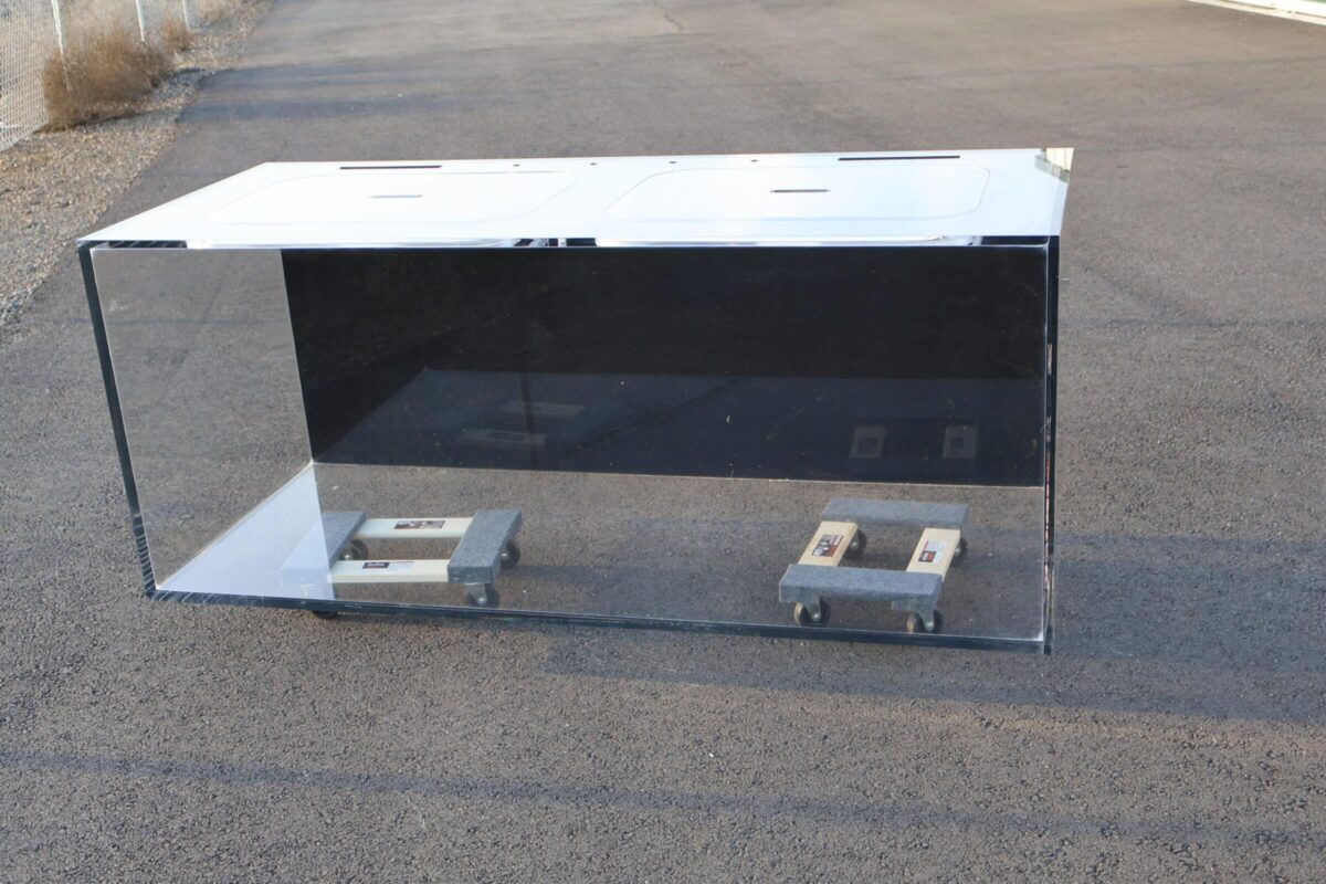 280 Gallon Acrylic Aquarium - Image 4