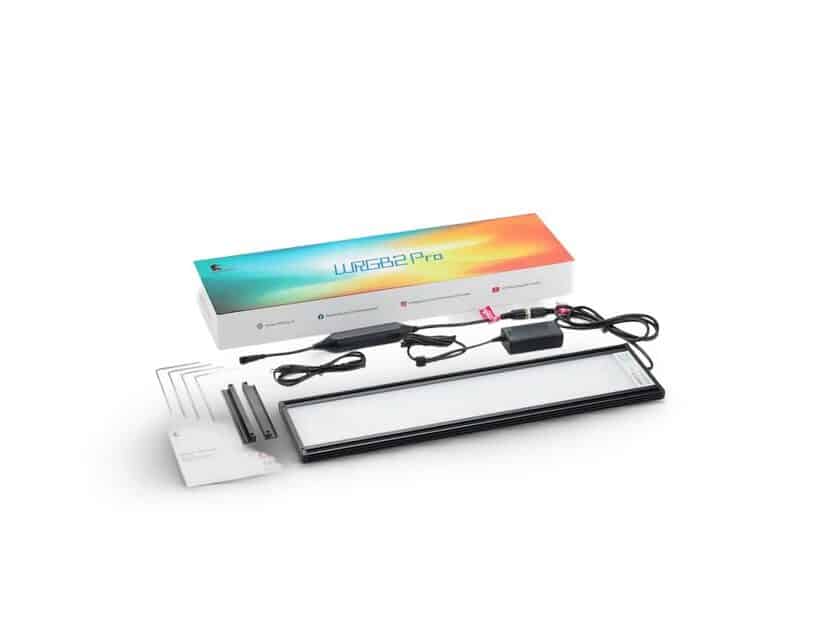 Chihiros WRGB II Pro light with accessories and color spectrum guide